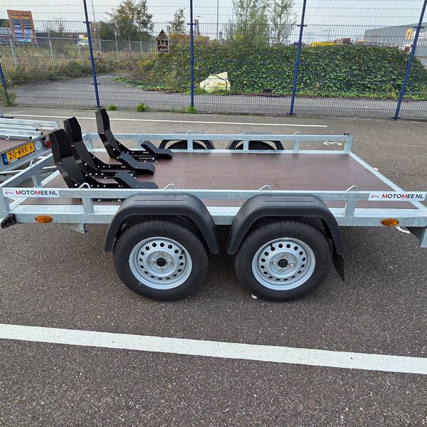 Trailer tot 750 1 of 2 motoren Trailer 750 kg rijbewijs B